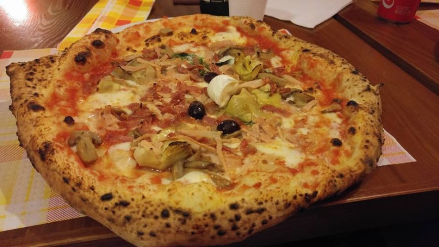 La vera pizza napoletana la trovi anche a Mugnano del Cardinale